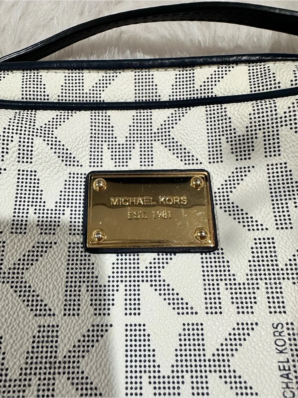 Michael Kors up sale